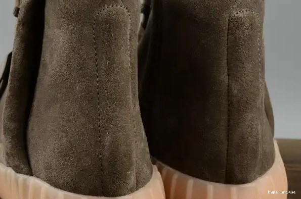 hype adidas Boost Light 750 Yeezy Brown BY2456 0327